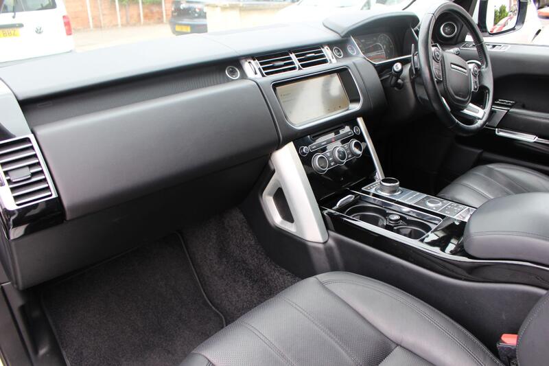 LAND ROVER RANGE ROVER