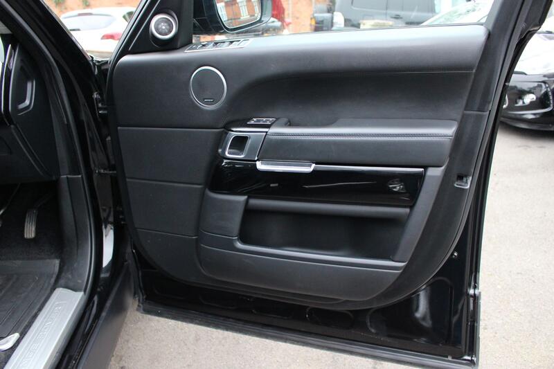 LAND ROVER RANGE ROVER