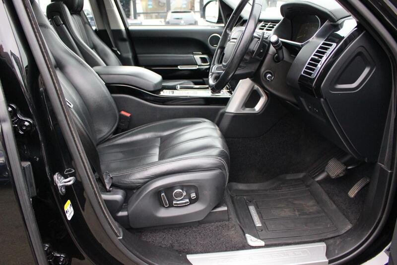 LAND ROVER RANGE ROVER