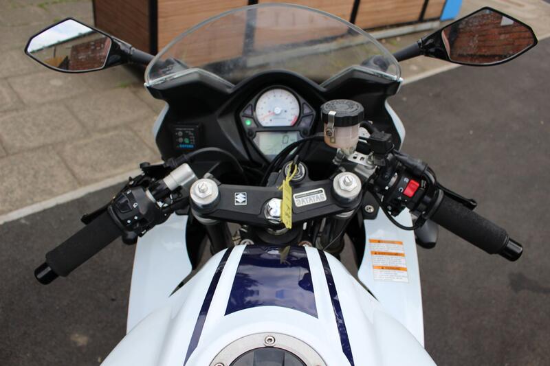 SUZUKI SV650S